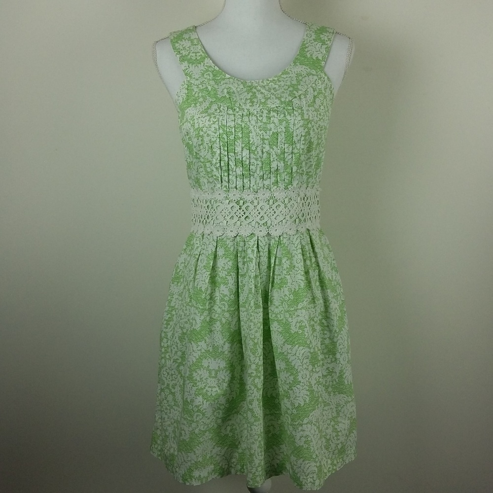 **FINAL PRICE $10** Red Camel Damask Print Dress